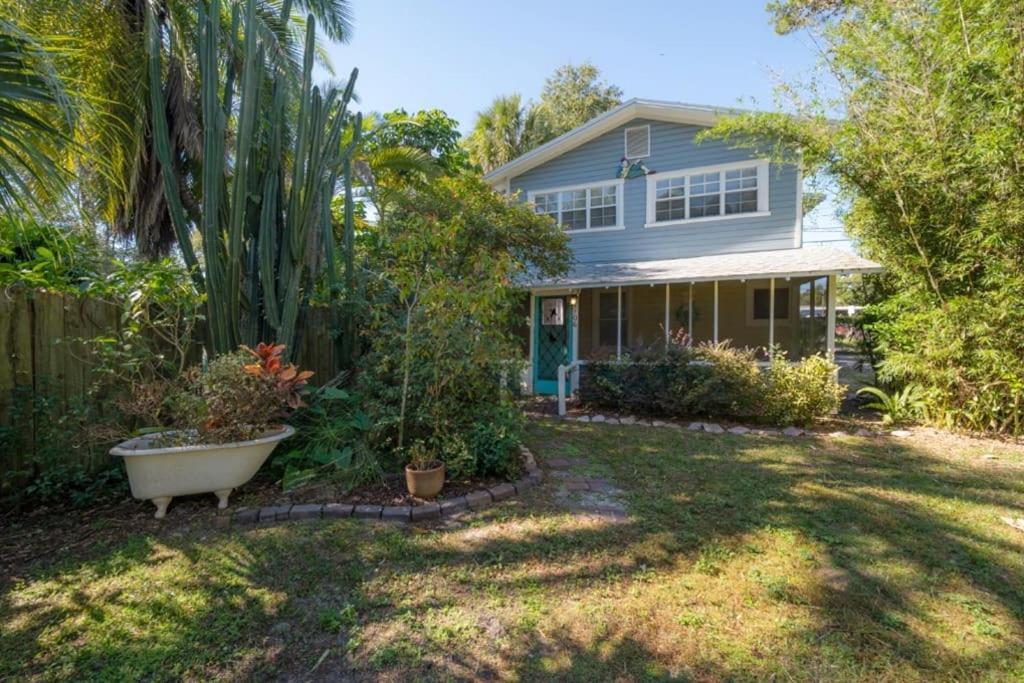 Serene Beachy Bungalow With Large Screened Porch! Τάμπα Εξωτερικό φωτογραφία